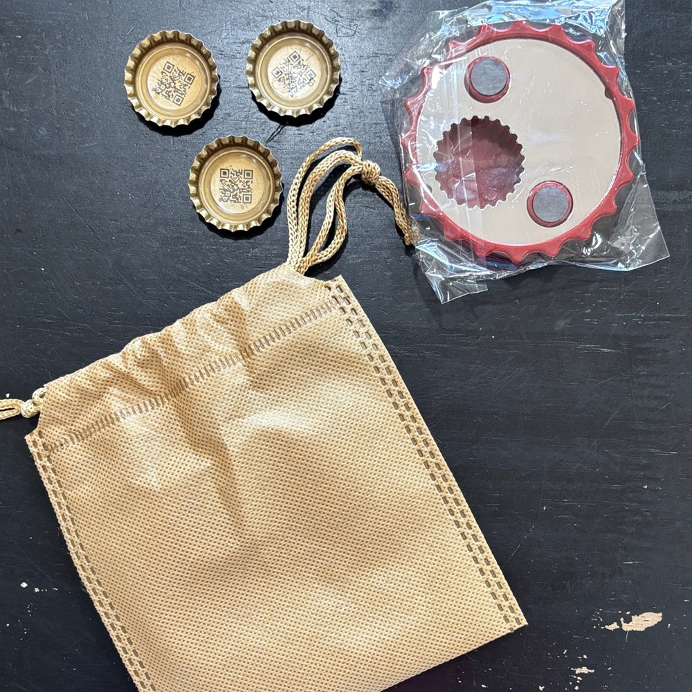 Jones Sunset Sarsaparilla Twist-off Bottle Opener & Bottle Cap Set with bag - Picture 2 of 2